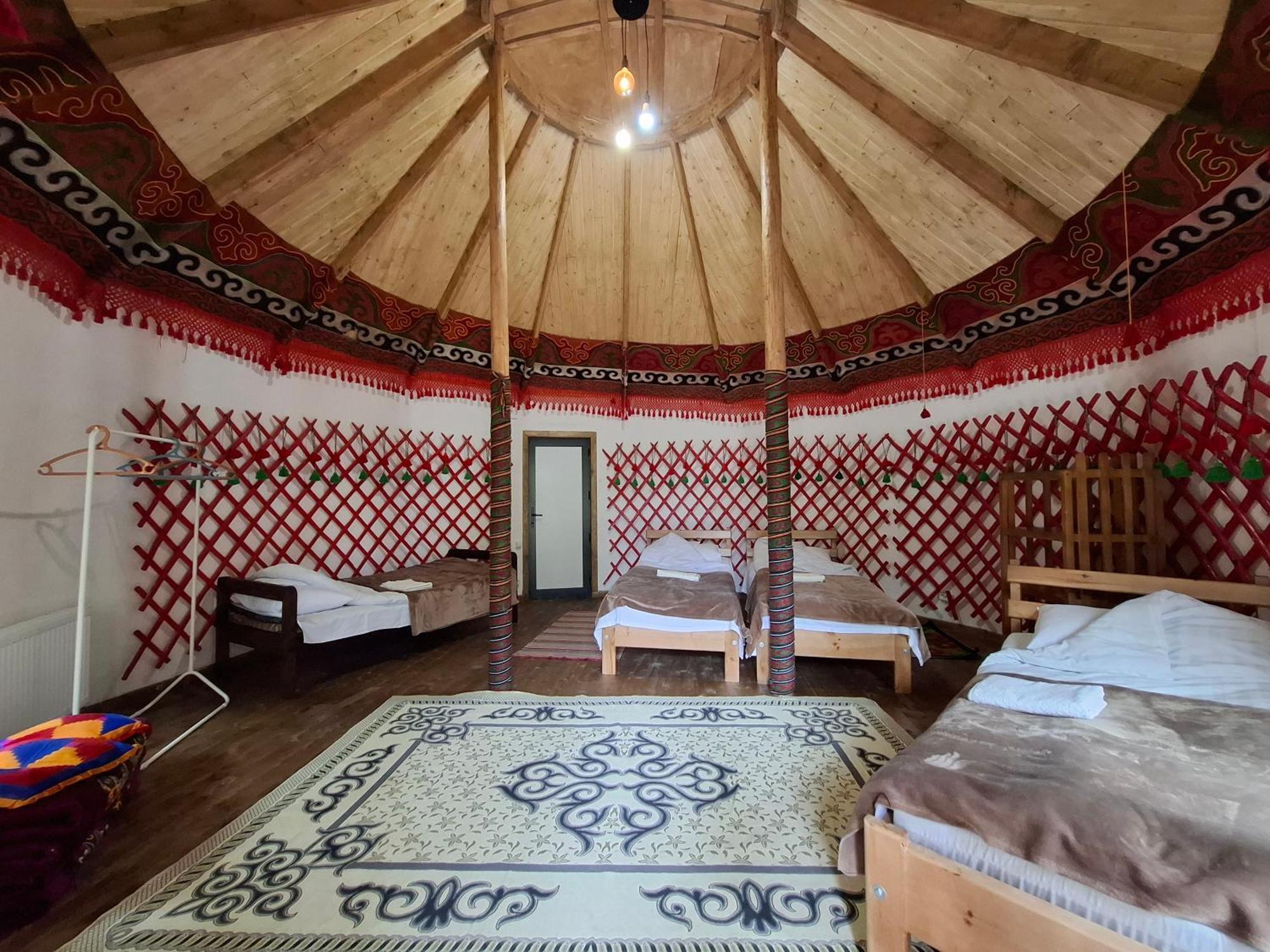 Happy Nomads Yurts & Hostel Karakoł Zewnętrze zdjęcie